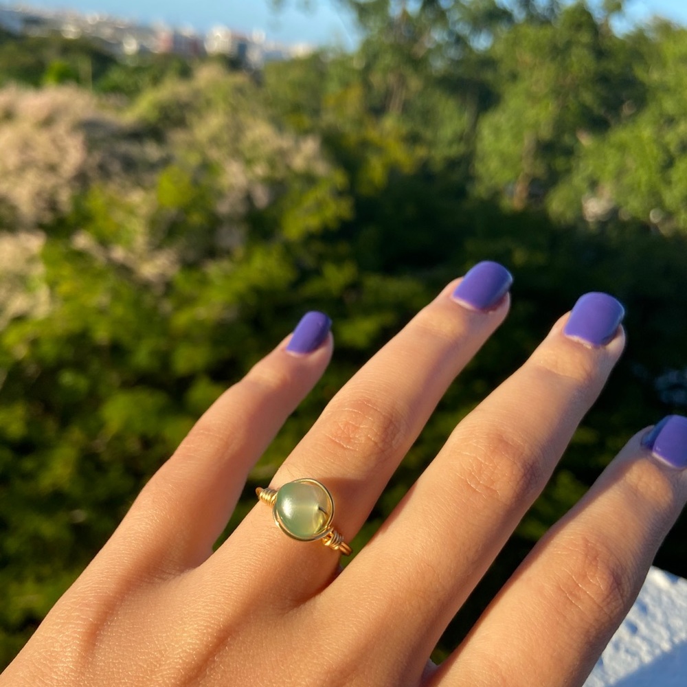 green crystal gold wire ring